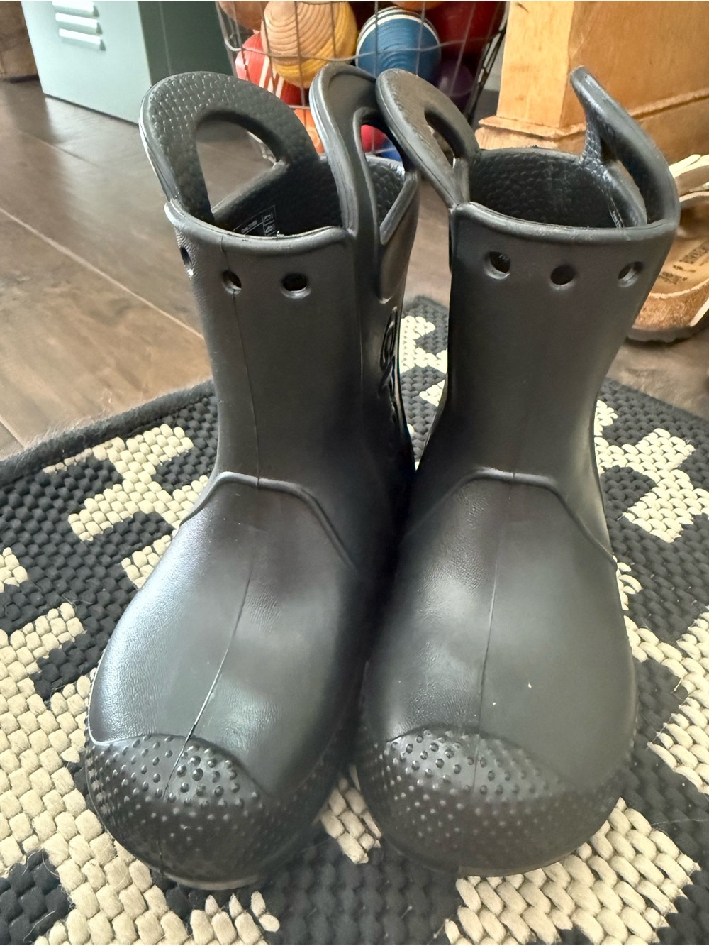 CROCS Kids Black Waterproof Rain Boots with Pull Tabs